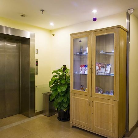 Home Inn Shanghai Hongqiao Terminal Jinshajiang Road Changfeng Exterior photo