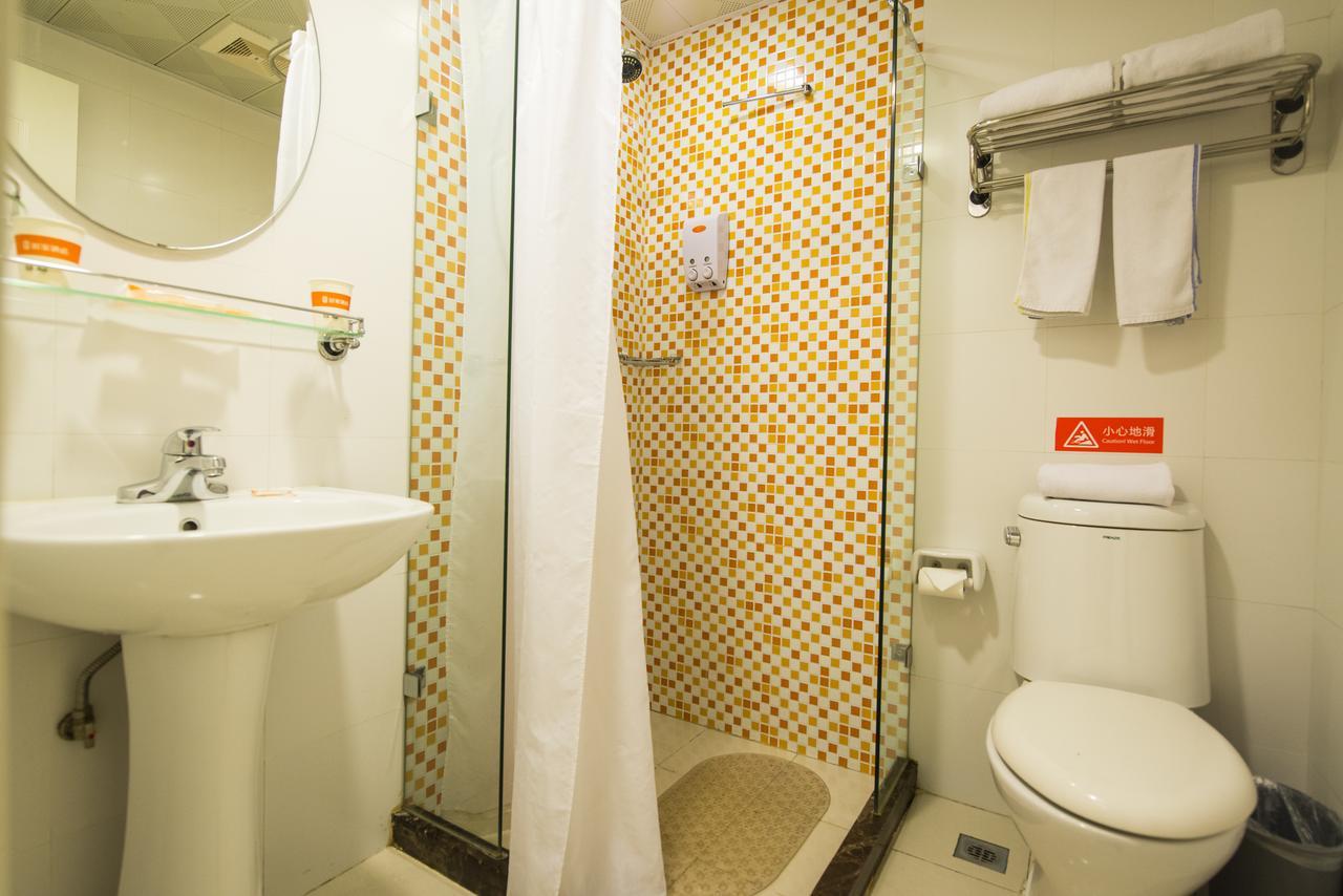 Home Inn Shanghai Hongqiao Terminal Jinshajiang Road Changfeng Exterior photo